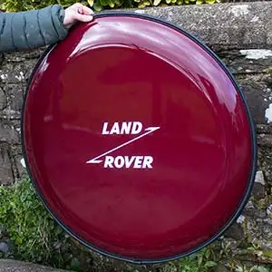 Standard Land Rover Wheelcover on Ref Full Wrap. Standard Land Rover Wheelcover on Ref Full Wrap.